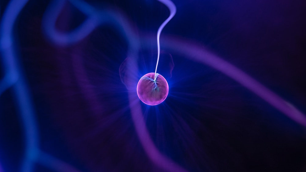 ​Manipulating atoms one at a time with an electron beam