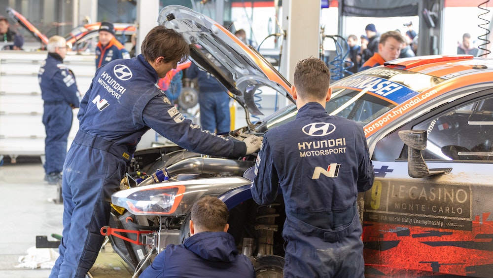 DENSO Delivers Technical Support in D-WAVE Project using Quantum Systems to Combat COVID-19 DENSO Delivers Technical Support in D-WAVE Project using Quantum Systems to Combat COVID-19