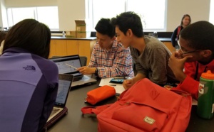 Fermilab scientists publish quantum computing course for high school students