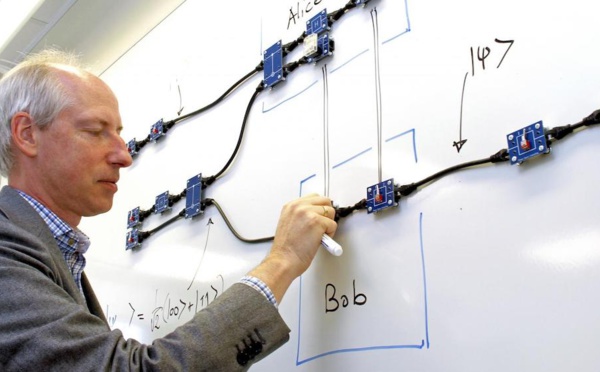 Spreading light over quantum computers : Scientists have shown how a quantum computer really works
